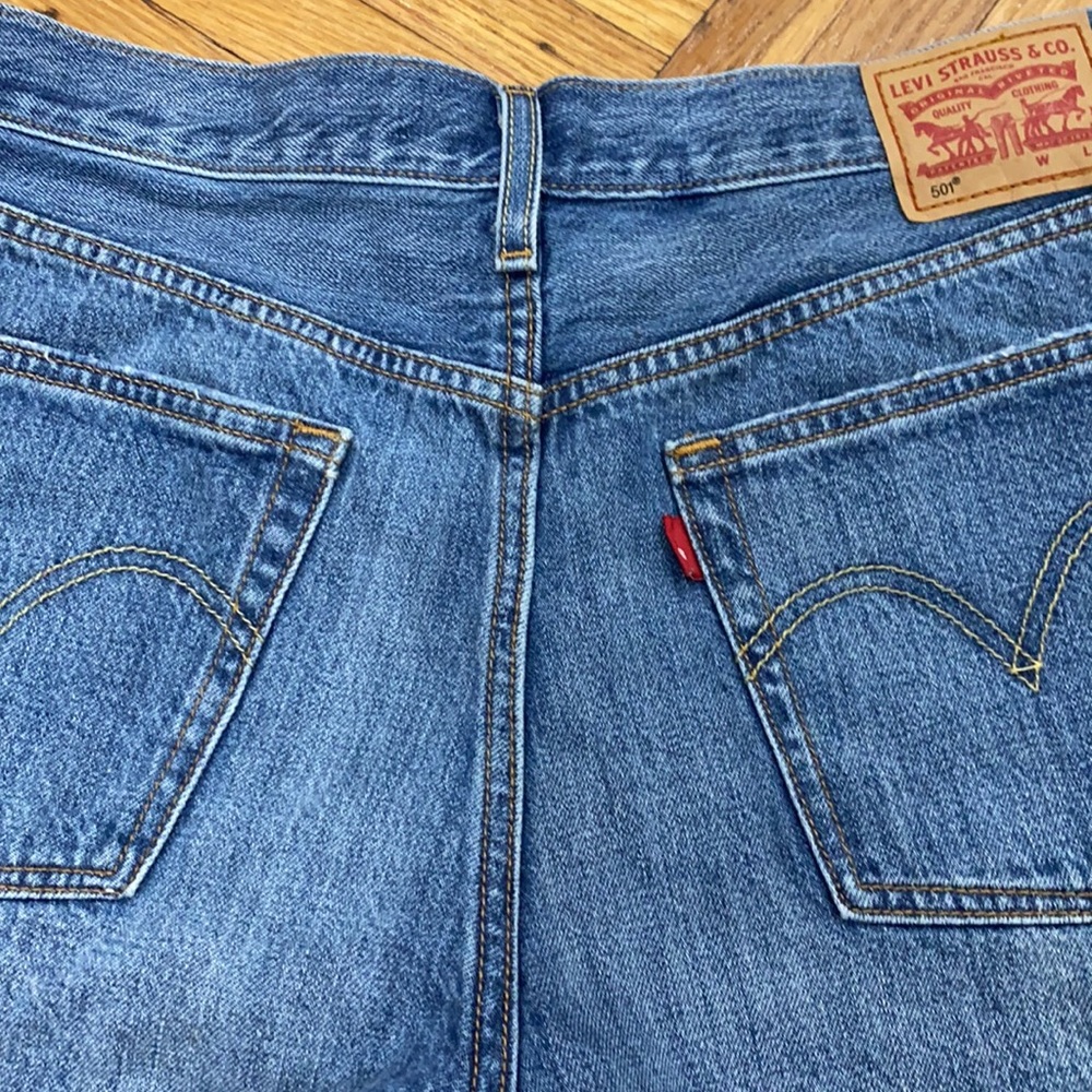 Levi’s 501 short size: 31 - Picture 2 of 6